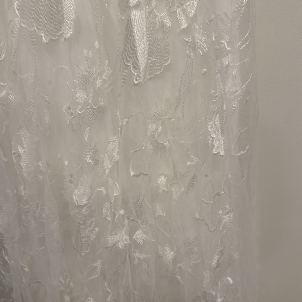 Mgiacy Wedding Dress stunning - Picture 3 of 8